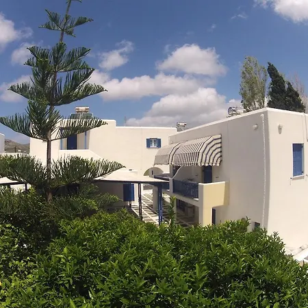 丹米尔斯村庄酒店 * Páros